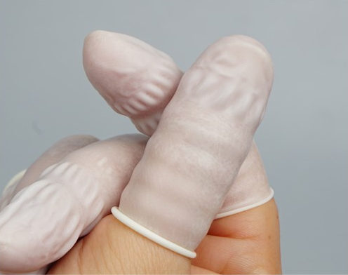 White Nitrile Finger Cots — Nitrile finger cot rolled edge