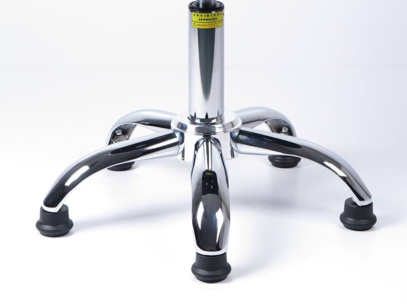 Five-point base with fixed glides