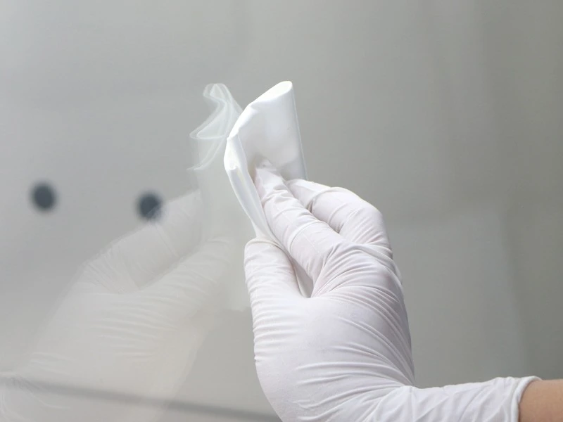 Microfiber Cleanroom Wipes 5009D 170 g/m² — fabric and application detail 4