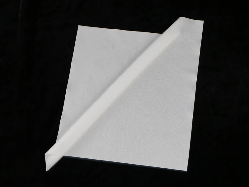 BG1009W Biodegradable Cleanroom Wipes — fabric and application detail 4