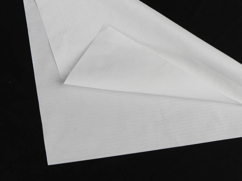 MC Cleanroom Wipes — fabric and application detail 4