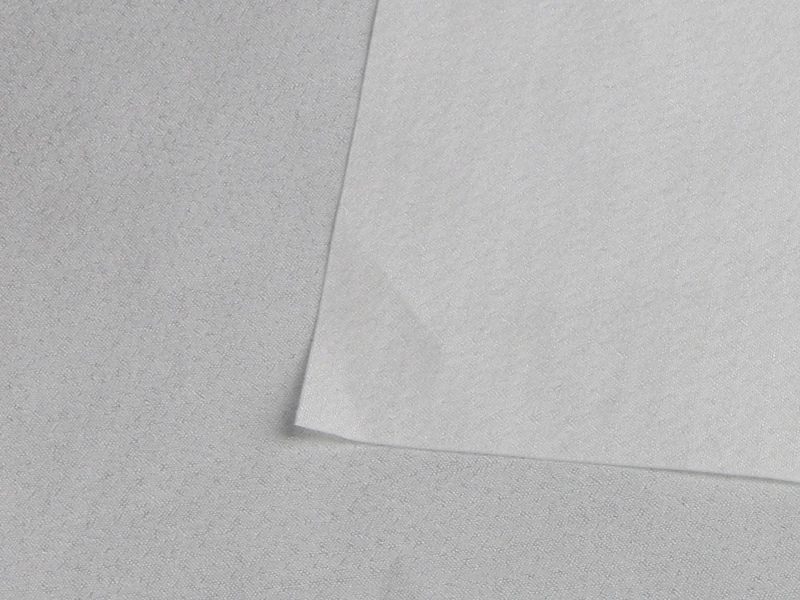 MC Cleanroom Wipes — fabric and application detail 3